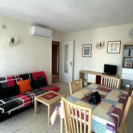 Apartment 4 Couchages A Plage, Proche Et Commodites - Fr-1-732-62