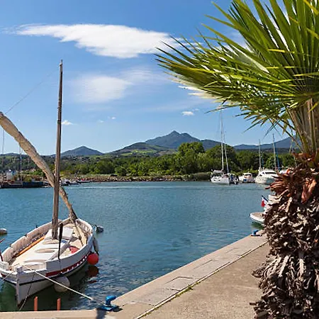Apartment 4 Couchages A Plage, Proche Et Commodites - Fr-1-732-62 *
